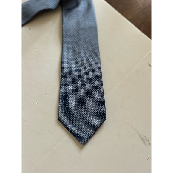 Nautica Men's Tie 100% Silk Tie Blue with Small Dots Gently Used Retail $55 - Picture 7 of 8